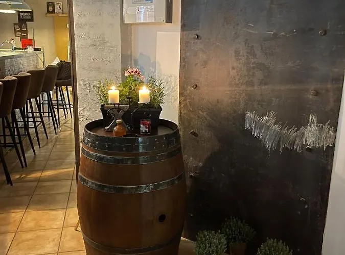 Loft Apart&hostal Hostel Lloret de Mar