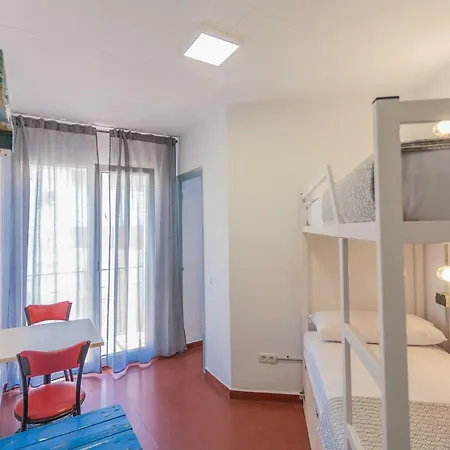 Loft Apart&hostal Hostel Lloret de Mar