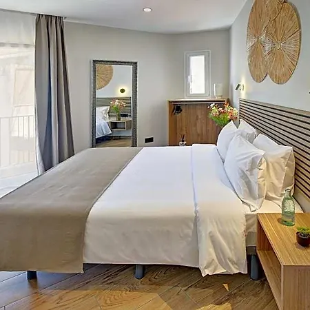 Loft Apart&hostal * Lloret de Mar