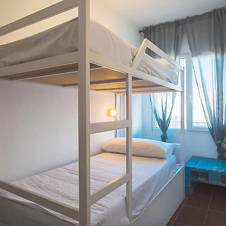 旅馆 Loft Apart&hostal 滨海略雷特